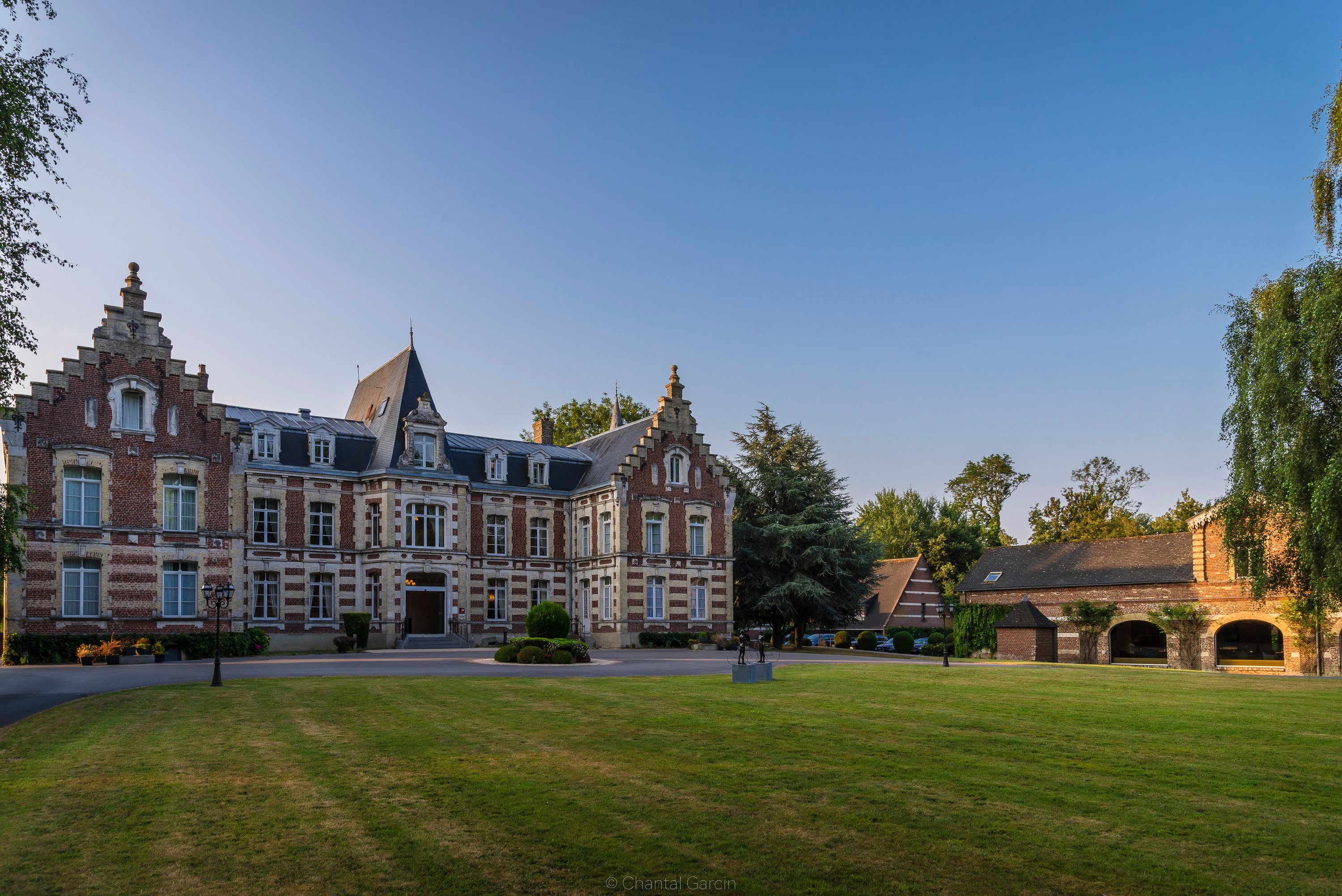 Najeti Hotel Chateau Tilques-官方