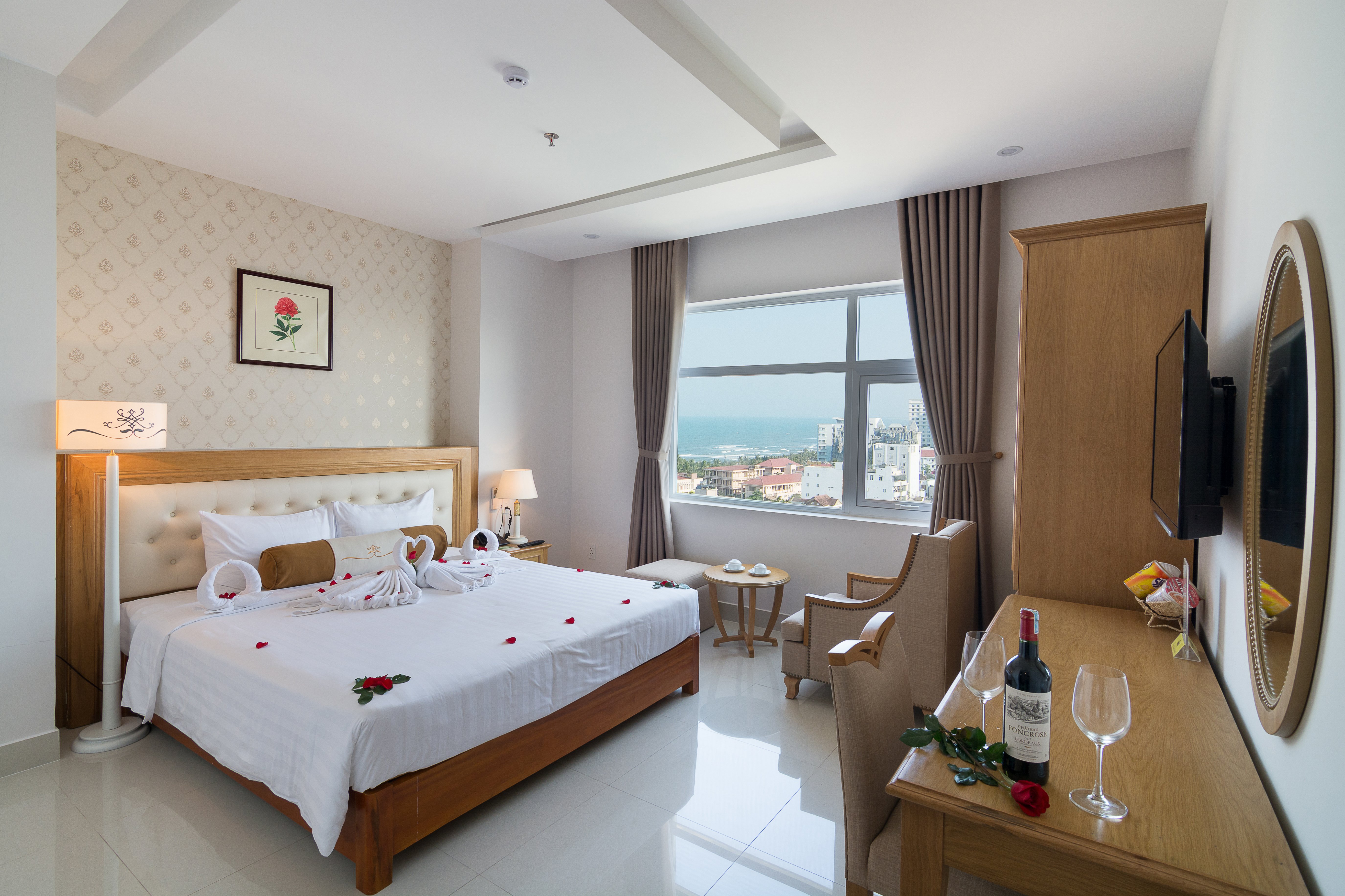 Royal Family Hotel-官方