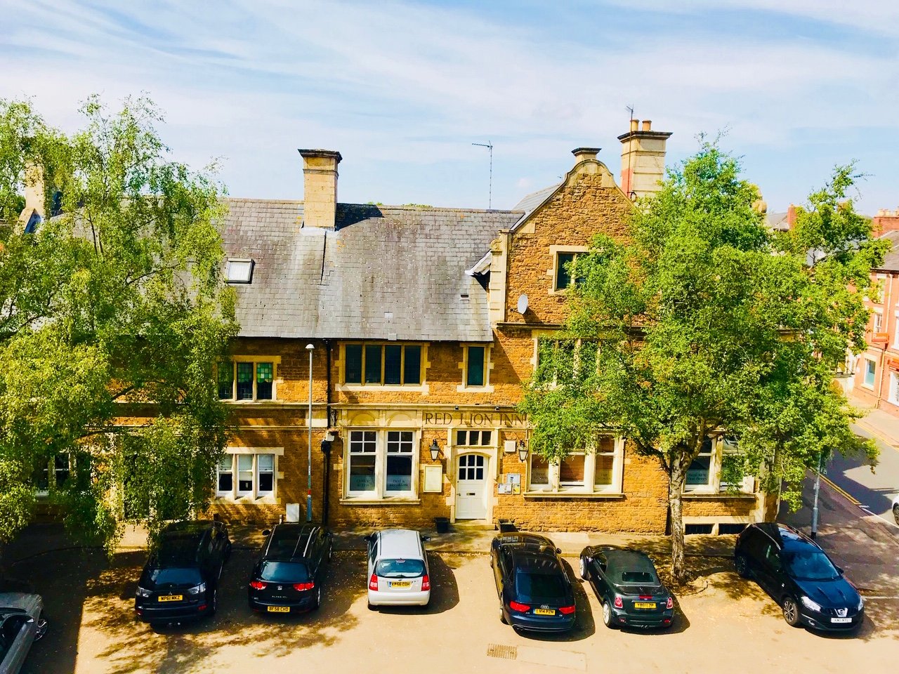 The Red Lion Rothwell-官方