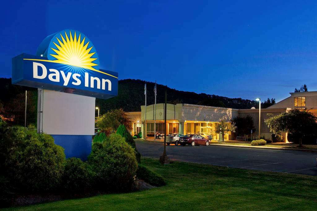 Days Inn by Wyndham Warren-官方