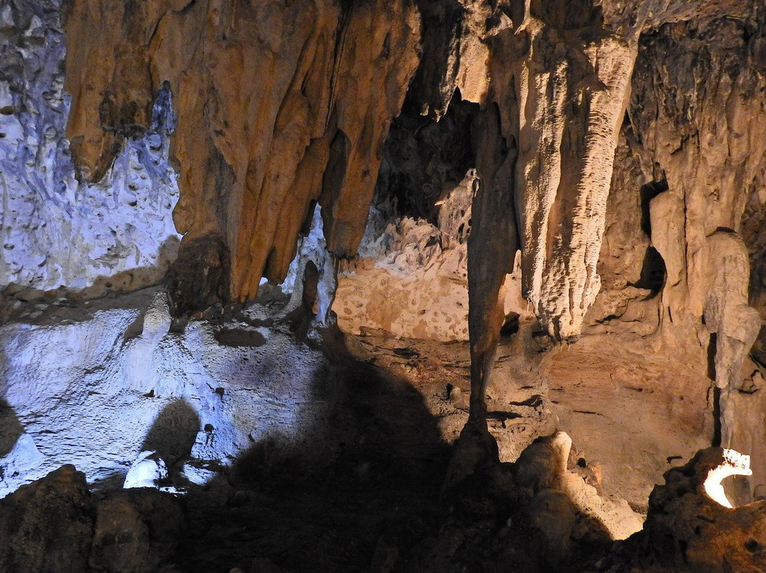 Hato Caves景点图片