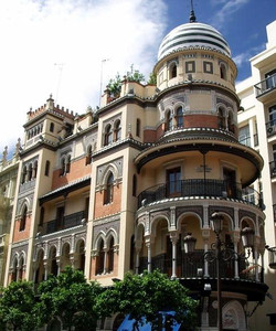 Edificio La Adriatica景点门票图片