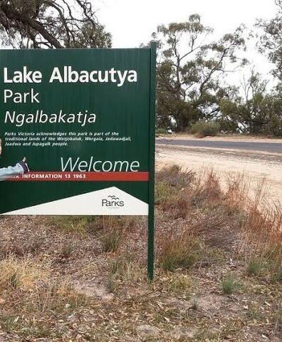Lake Albacutya景点图片