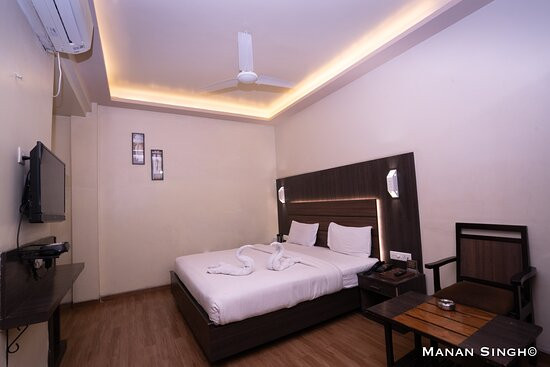 Hotel The Samrat主图