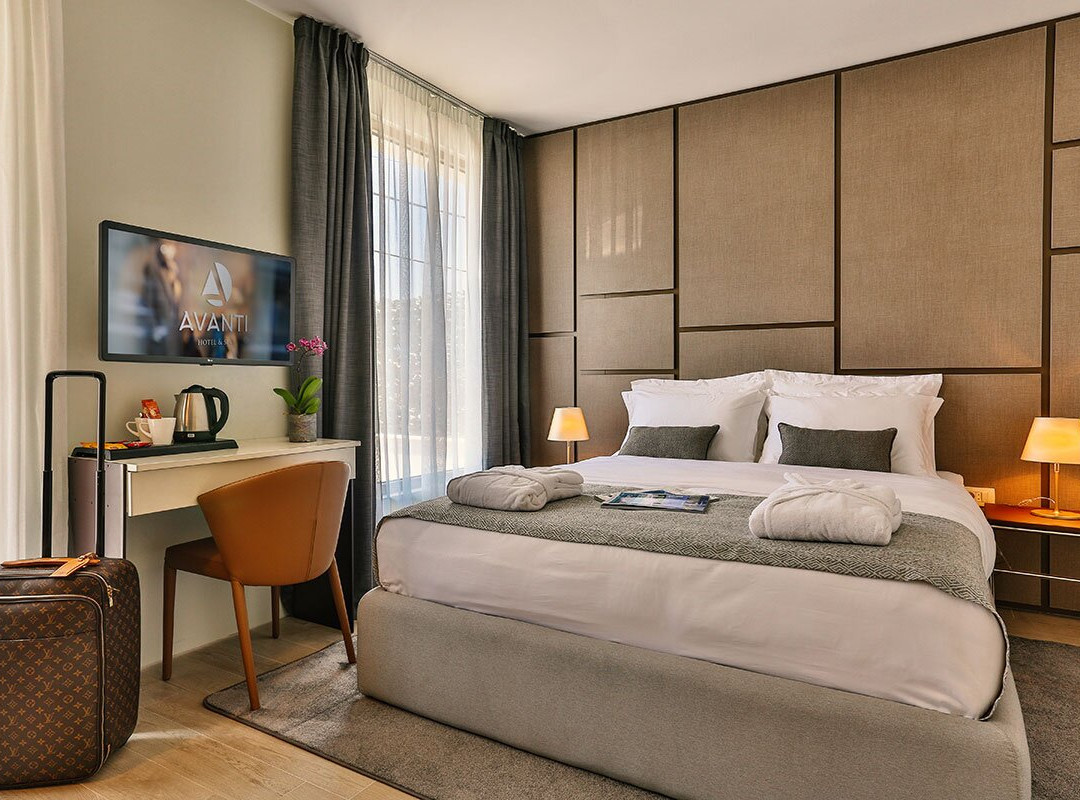 Avanti Hotel & Spa主图