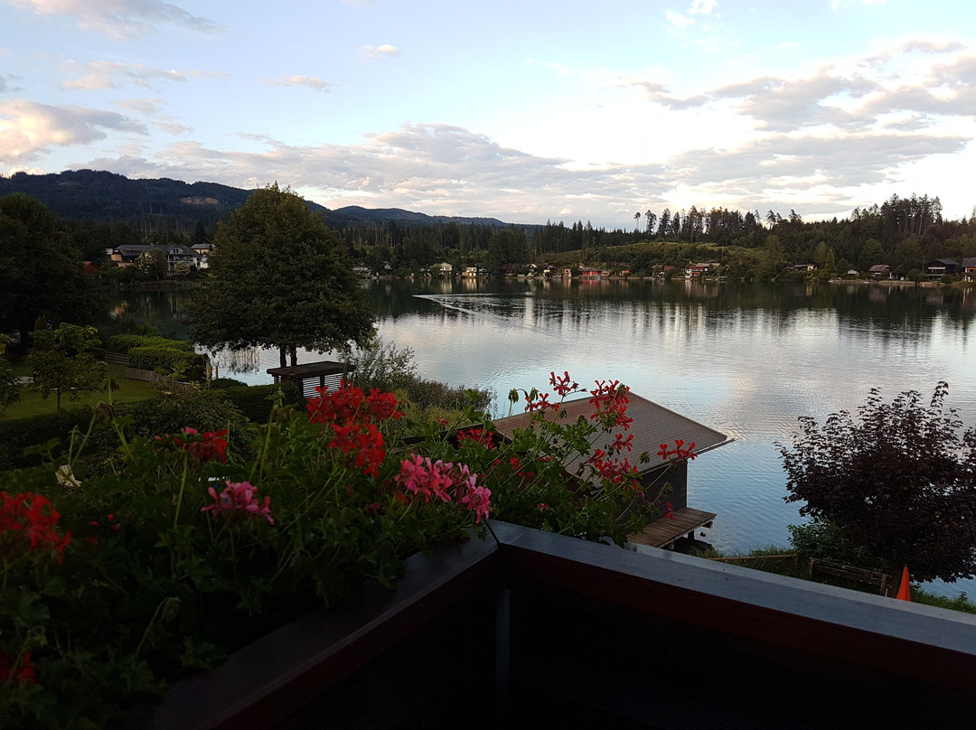 Wernberg酒店住宿-Seepension Smoley