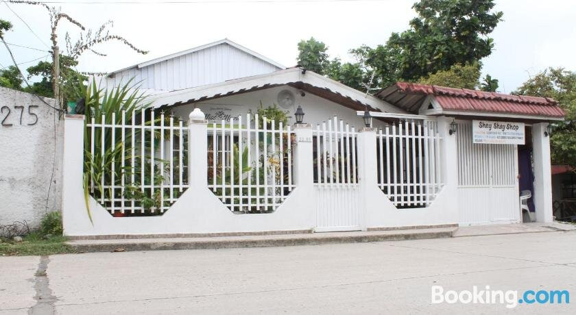 Posada Miss Mazie主图