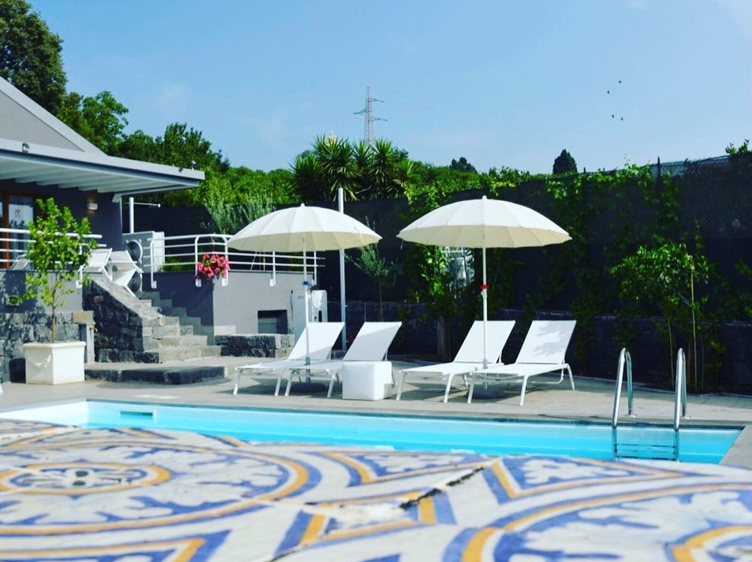 Vulcano SudEst Suite&Spa