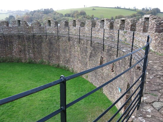 Totnes Castle景点图片
