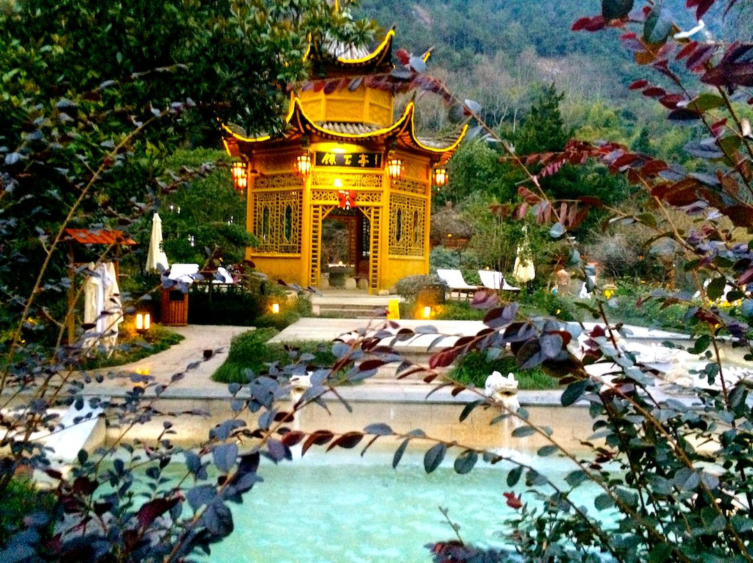 黄山温泉景点图片