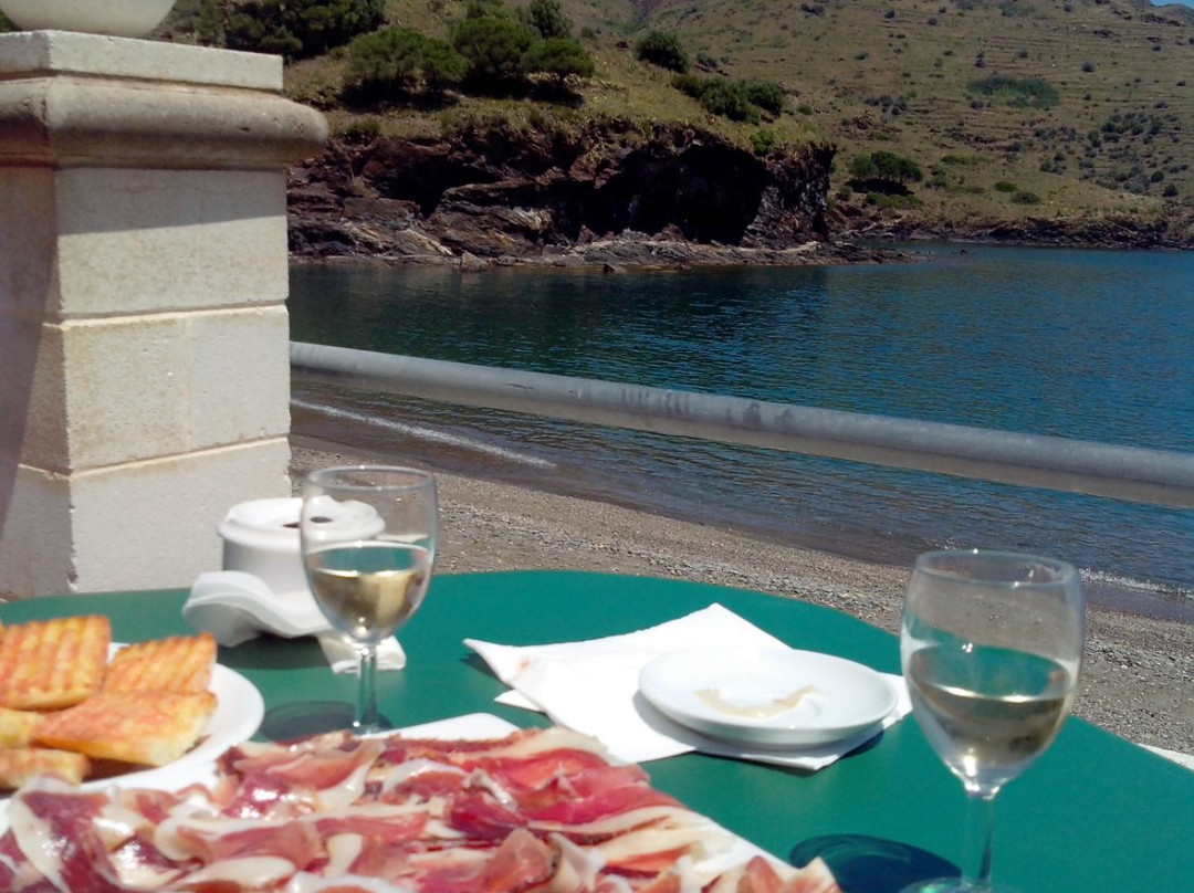 Portbou餐馆和美食-Xiriguito Campaner Guinguita