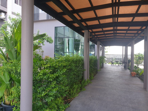 巴吞他尼公寓酒店主图