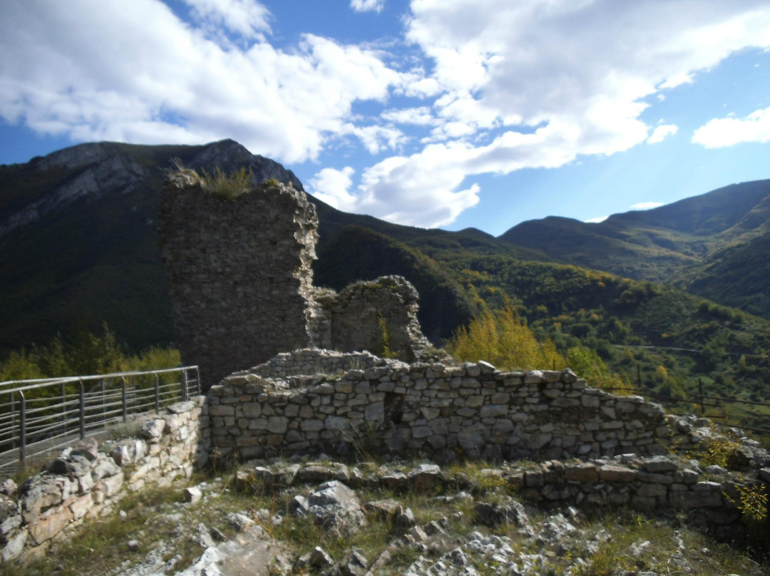 Castel Manfrino景点图片