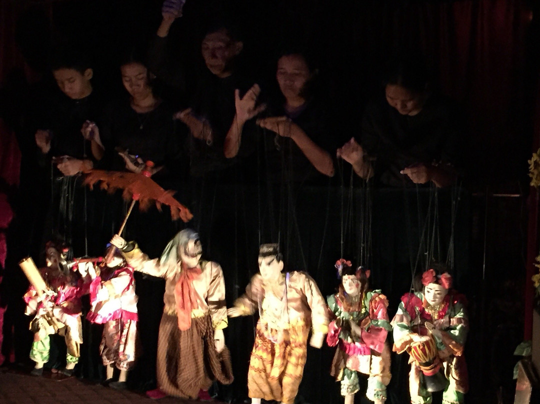 Htwe Oo Myanmar Puppet Show-仰光必去景点