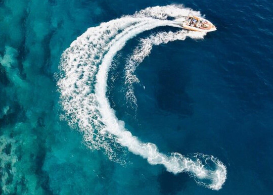 Meraki Speedboats-提斯里菲必去景点