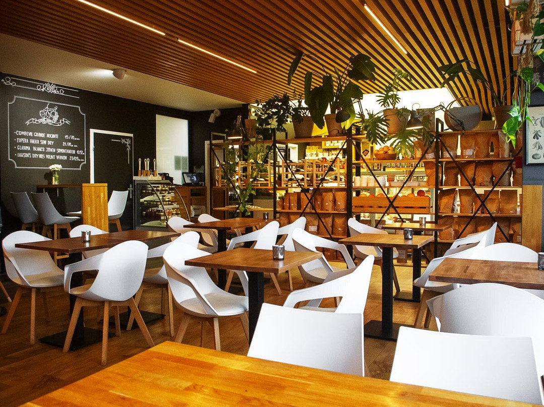 Mokronos Gorny餐馆和美食-FitBack Food & Family