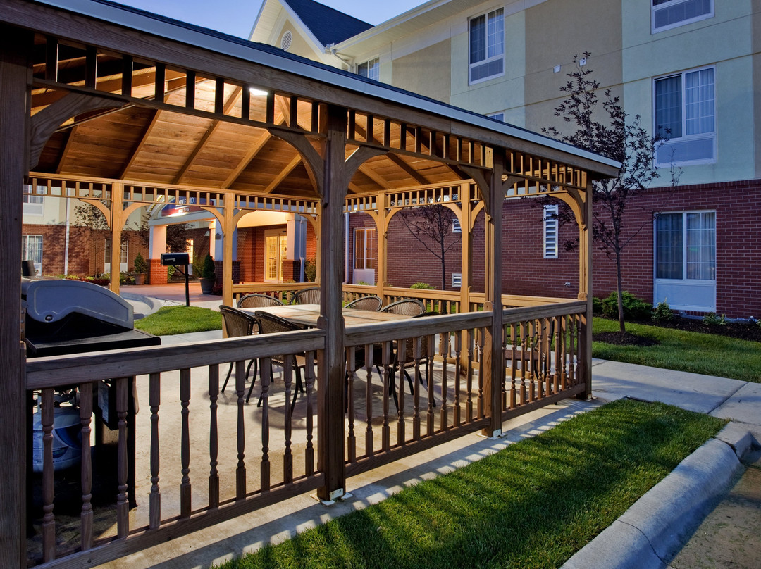 Candlewood Suites Kansas City Speedway by IHG主图