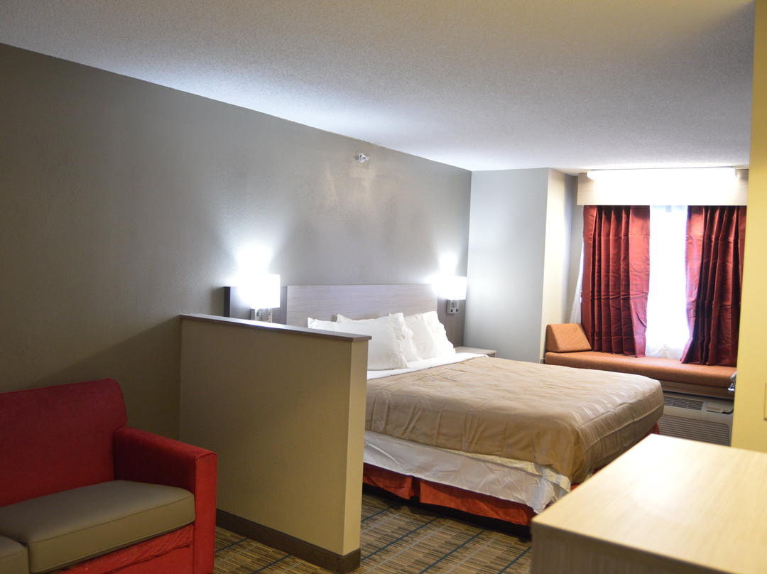 Quality Inn & Suites Grove City - Outlet Mall