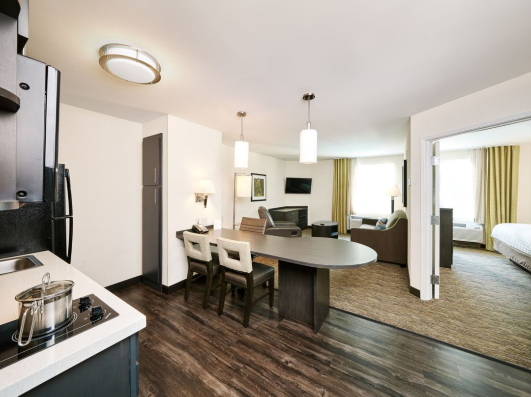 Candlewood Suites Pueblo By IHG主图