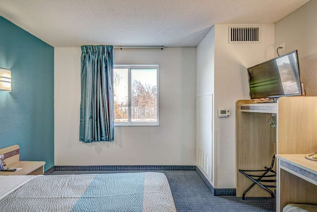 Motel 6 Menomonie, WI主图