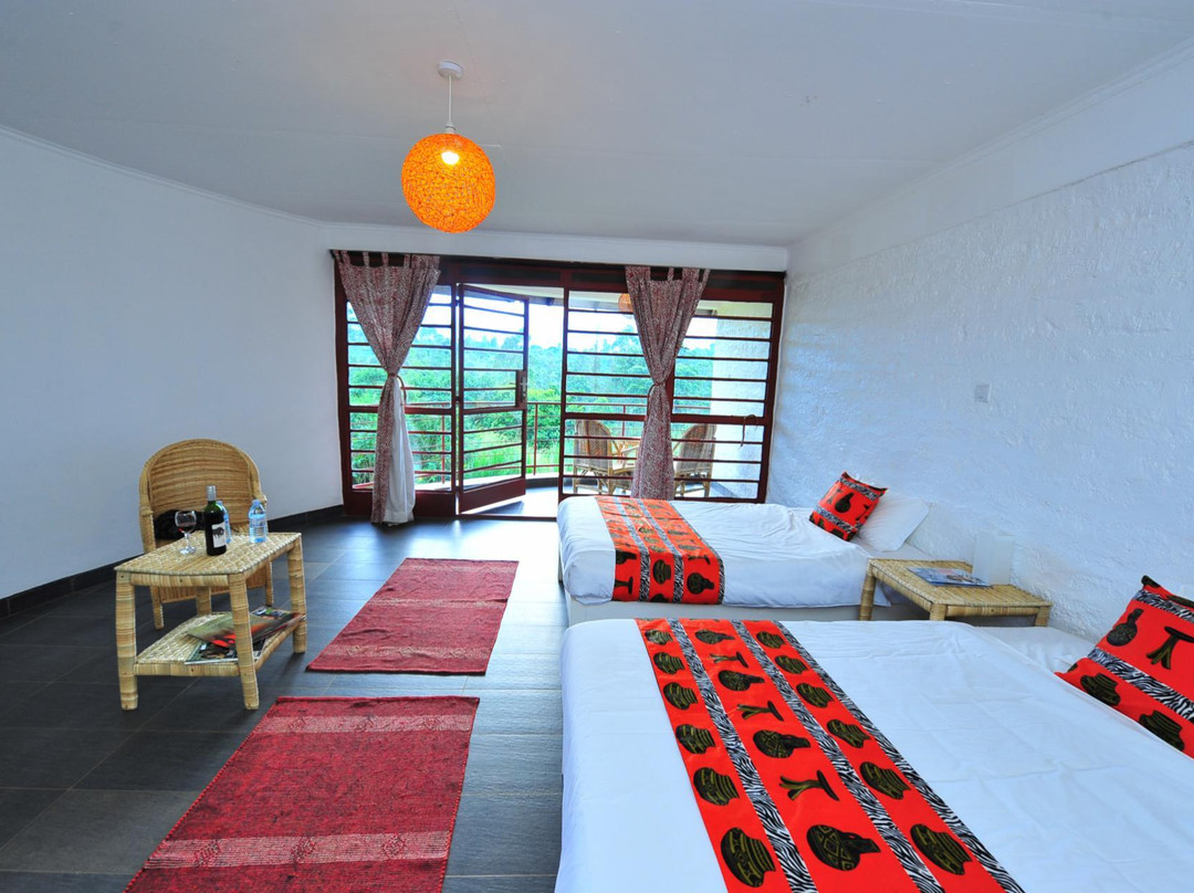 Bundibugyo酒店住宿-Koi Koi Cultural Village Hotel