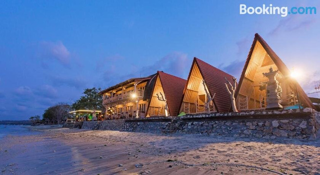 The Dewi Sun Sun Suite