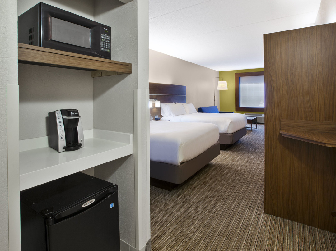 Holiday Inn Express & Suites Manchester-conf Ctr(tullahoma) By IHG主图