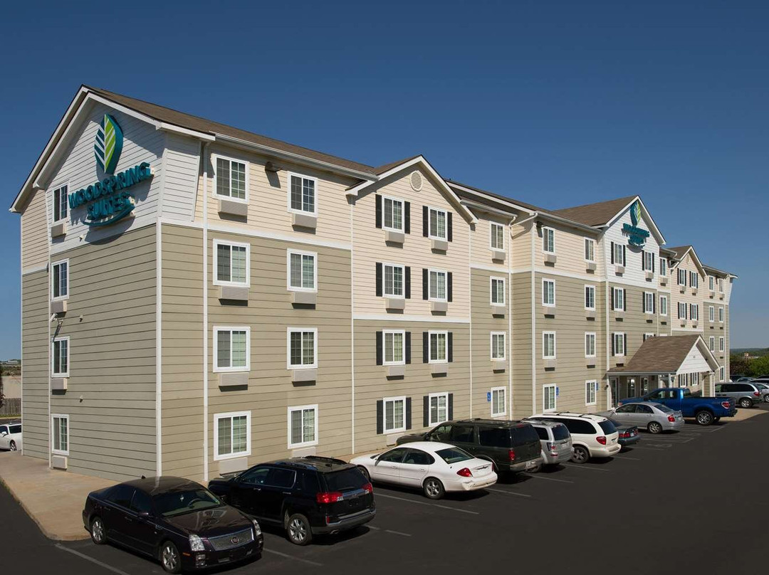 WoodSpring Suites Topeka主图