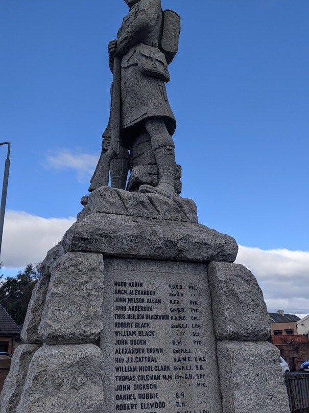 Holytown War Memorial景点图片