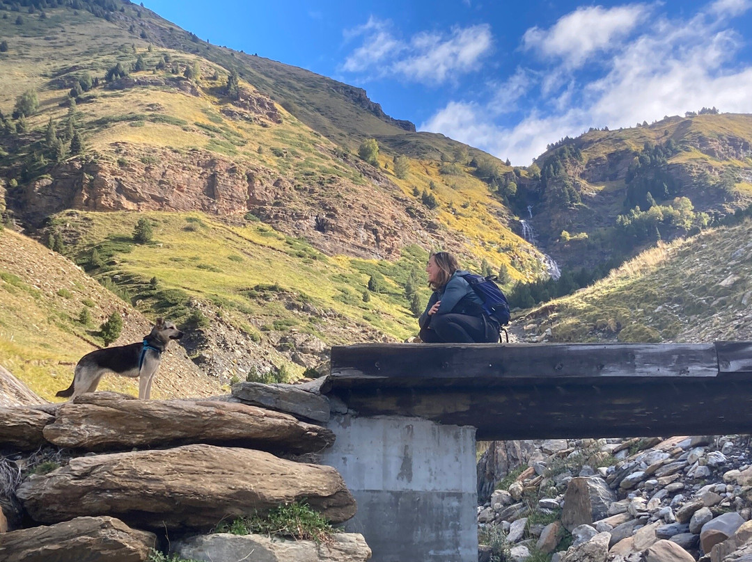 Ruta de Las Tres Cascadas-Cerler必去景点