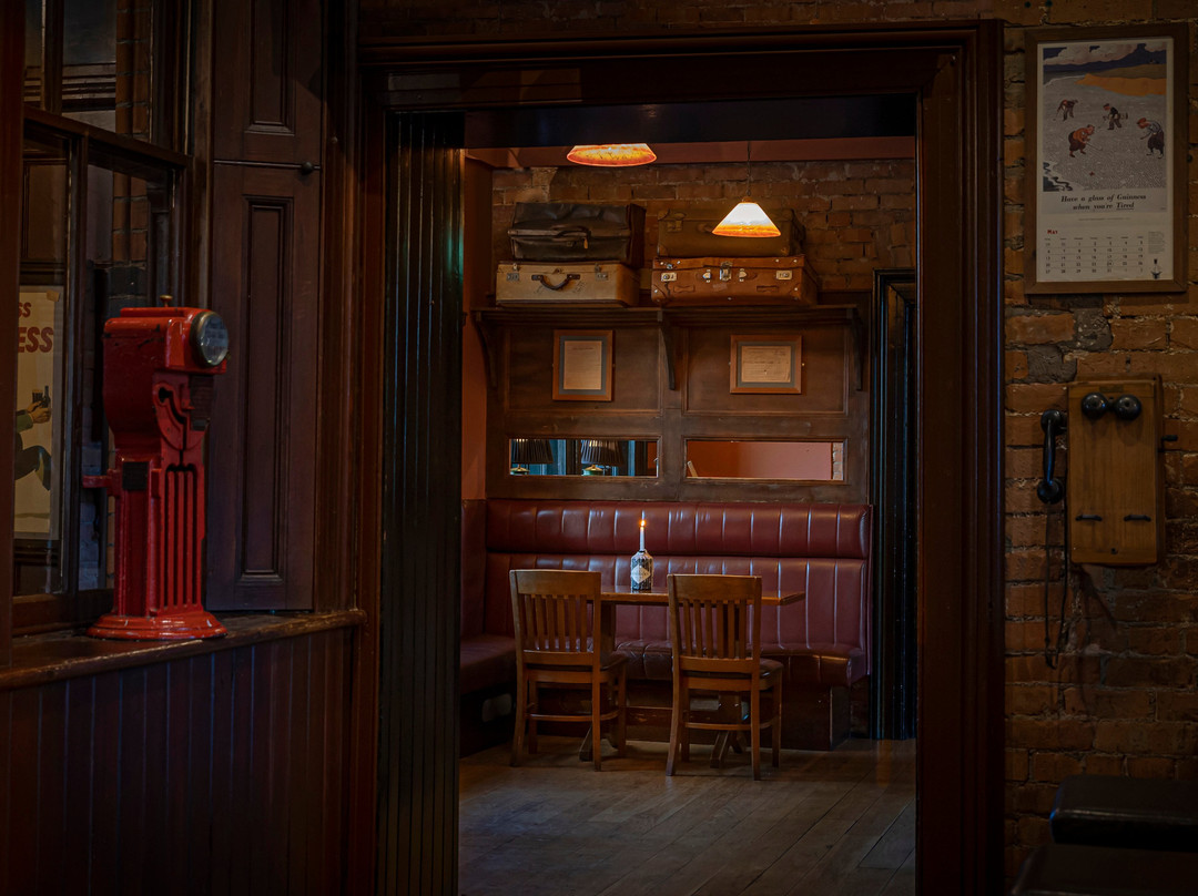 Signal Bar And Restaurant
