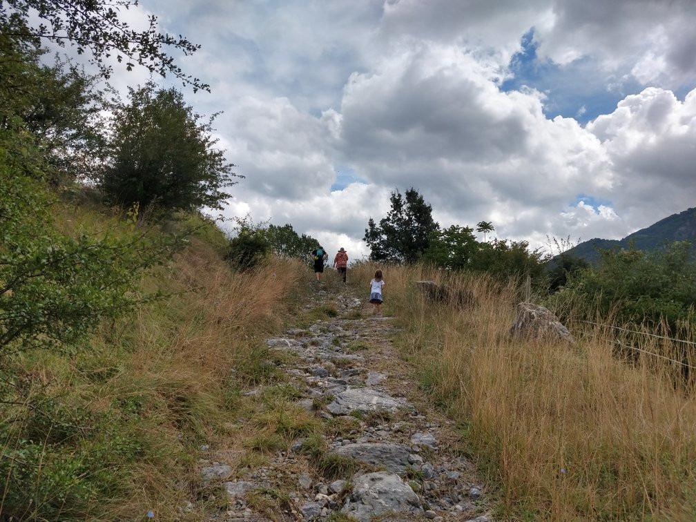 Valle Del Tena-韦斯卡省必去景点