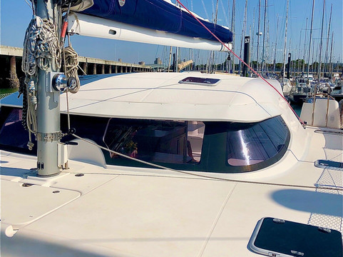 Aldabra Yacht Charter Catamaran-拉罗谢尔必去景点