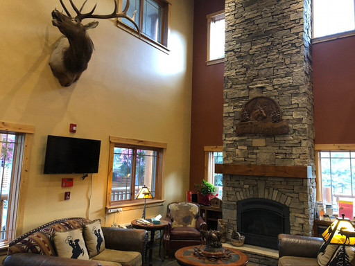 牛仔乡村度假酒店主图