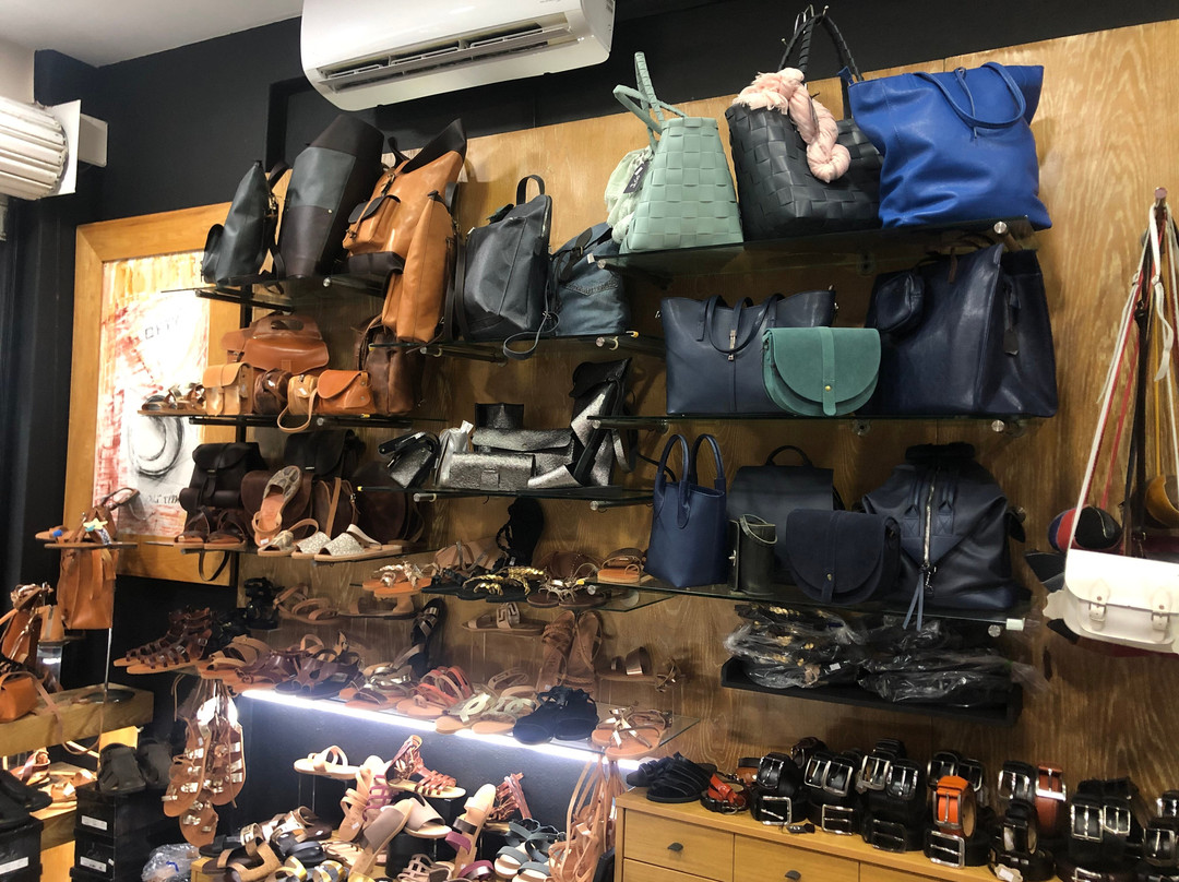 Smaragdi Shoes-Paralia Katerinis必去景点