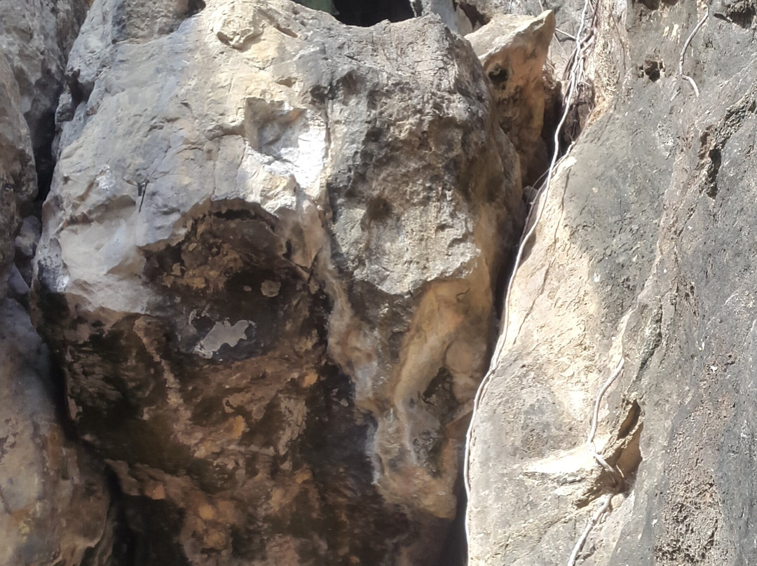 Thanh Van Pagoda (Thach Dong Cave Pagoda)-Ha Tien必去景点
