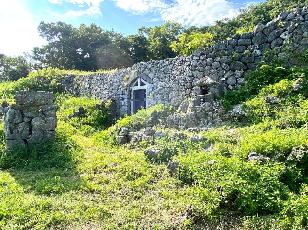 Chinen Castle Ruins景点图片