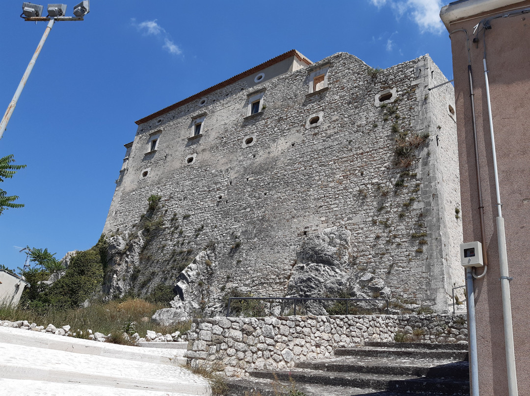Castello Sanfelice-Bagnoli del Trigno必去景点