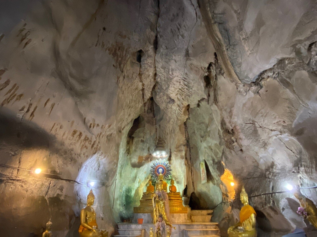 Khao Yoi Cave景点图片