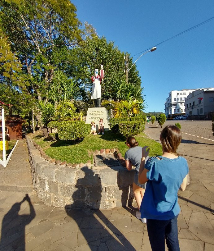 Monumento ao Churrasqueiro-Nova Brescia必去景点