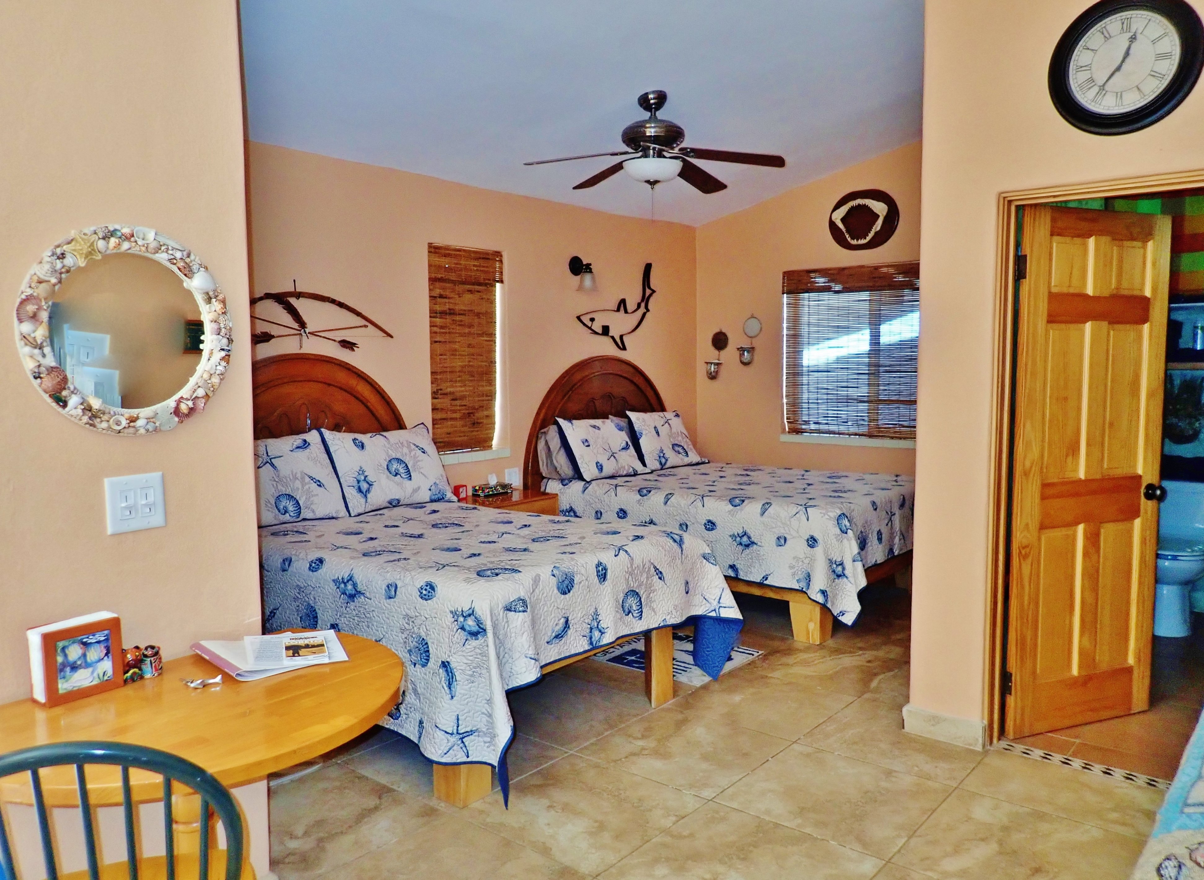 El Tiburon Casitas-官方