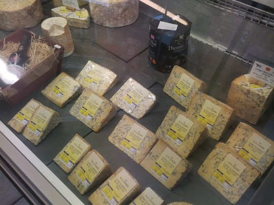 The Melton Cheeseboard-梅尔顿莫布雷必去景点