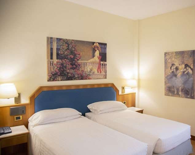 IH Hotels Milano Eur Trezzano sul Naviglio主图