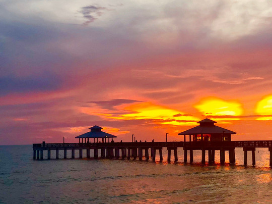 Fort Myers Beach Sea and Sun Rentals-迈尔斯堡海滩必去景点