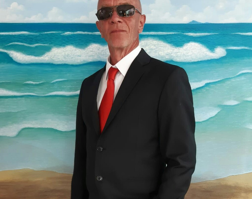 Arezzo Tailor-Karon Beach必去景点
