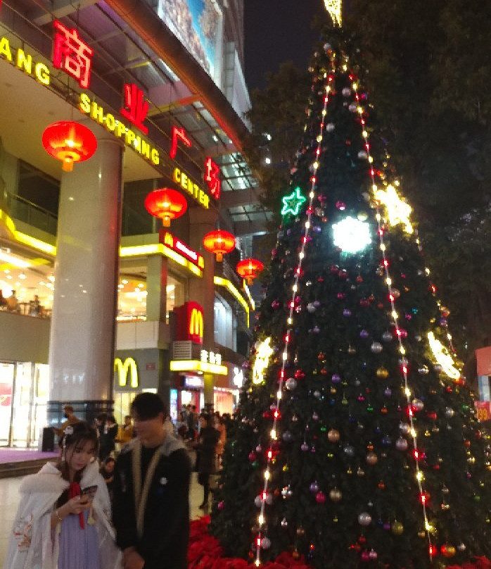 朝阳广场景点图片