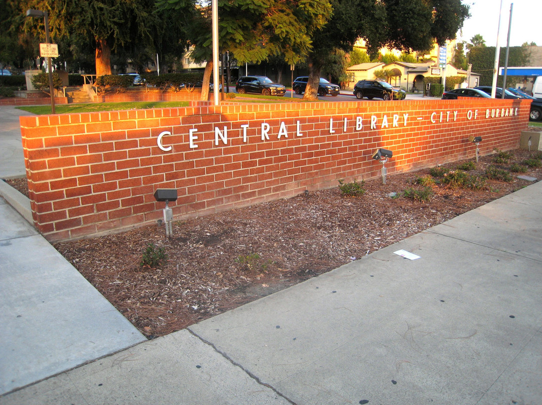 Burbank Central Library-伯班克必去景点