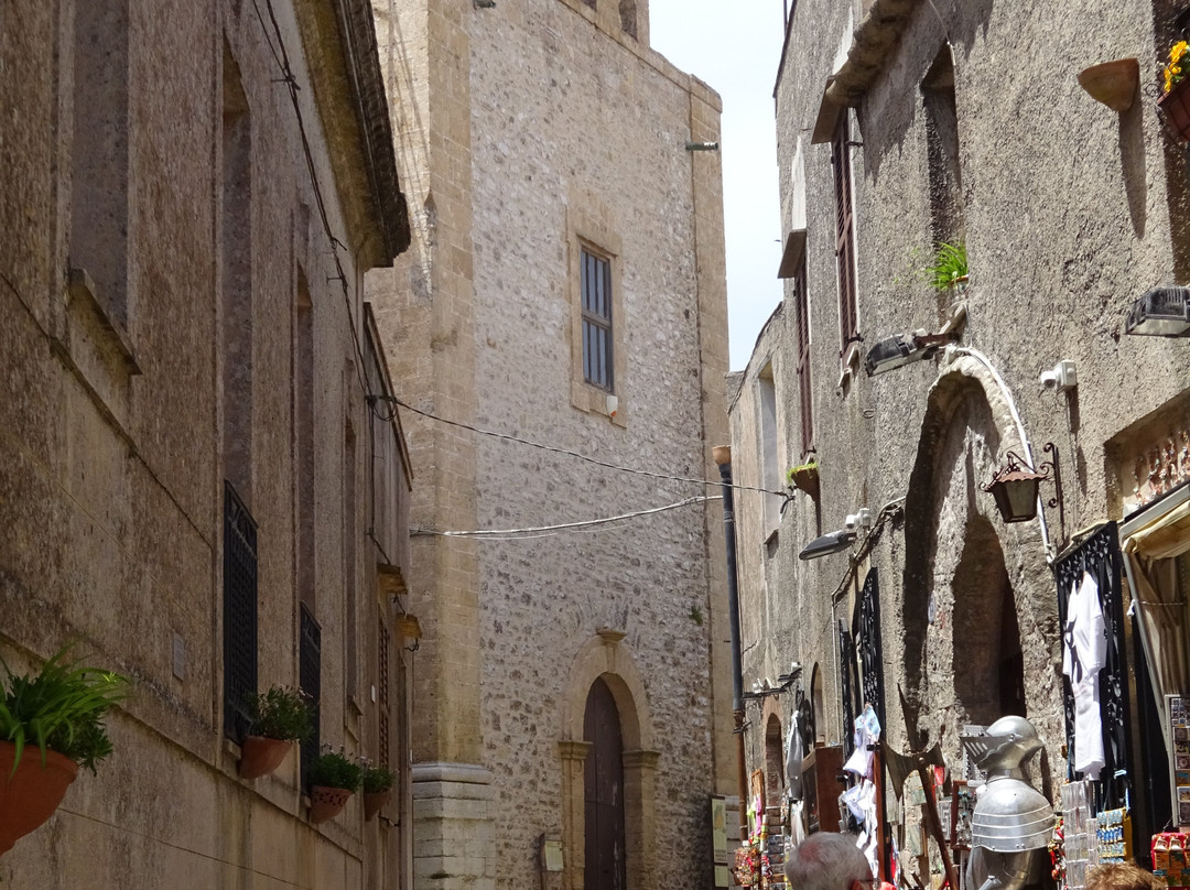 Monastero e Chiesa di San Carlo-埃里切必去景点