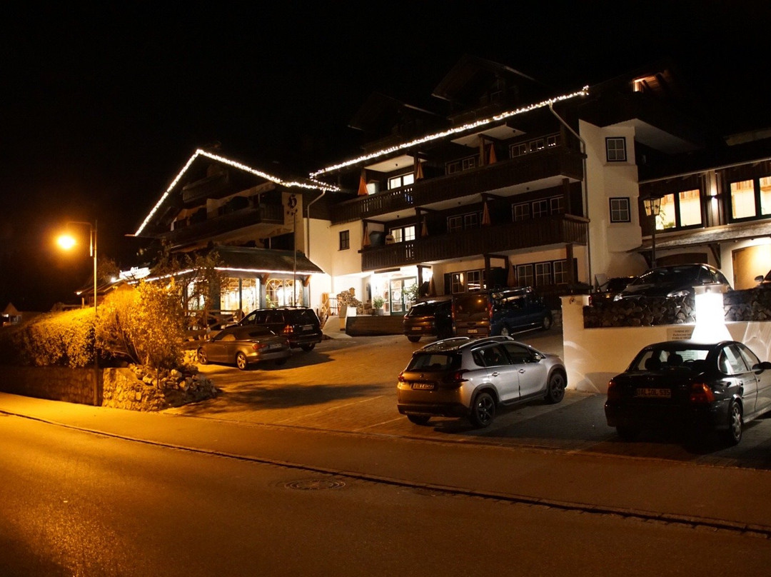 哈同湖景度假公寓酒店主图