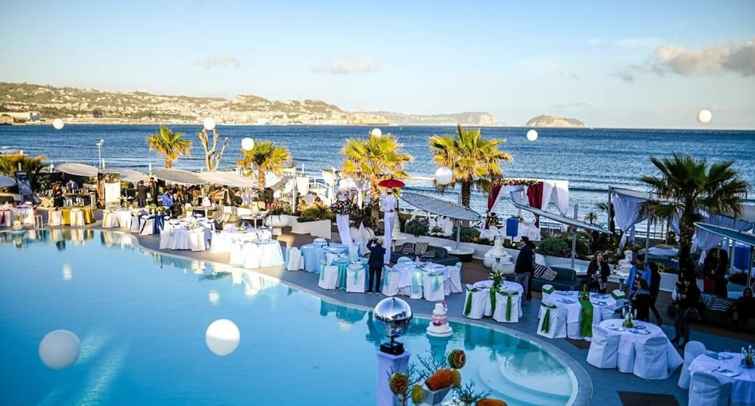 KORA pool & beach events